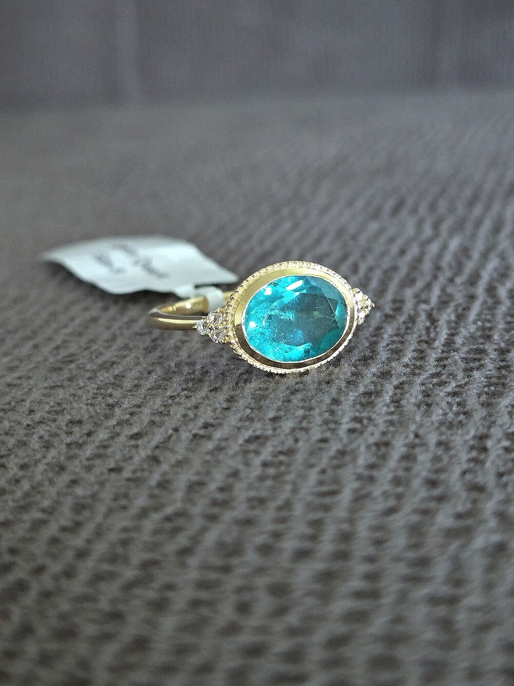 Shivam Green💚 Quartz Ellipse Ring💍 - NWT - Picture 16 of 16